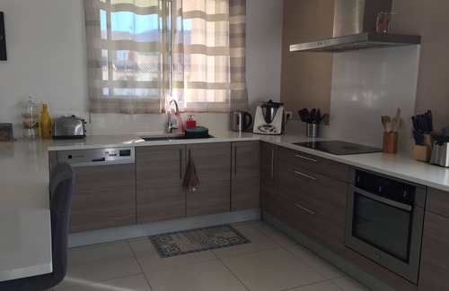 Rigarda House | modern family house between sea and mountain