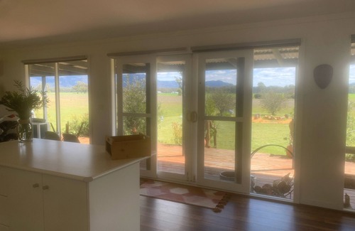 Fyans Creek House | Modern farm house with panoramic views of the Grampians