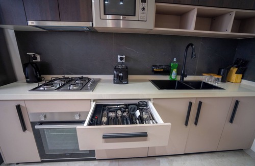 Grand Dakar Apartment | Modern Flat 24/7 Security 30kWh Electricity/Day Included
