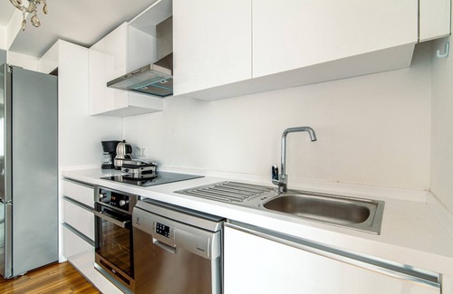 Kagithane Apartment | Modern Flat near Sapphire Shopping Mall
