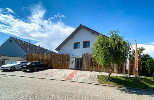 Ceske Budejovice Apartment | Modern fully equipped studio with parking Zavadilka 2620