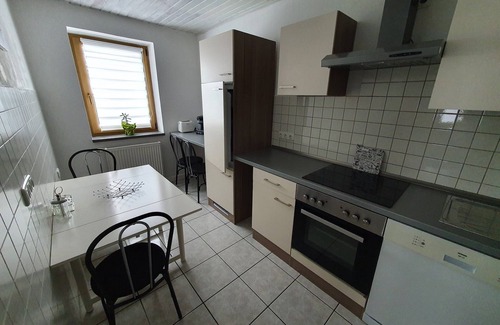 Geroldsgrun Apartment | Modern furnished first floor apartment (60sqm) with WiFi and shared use of the garden