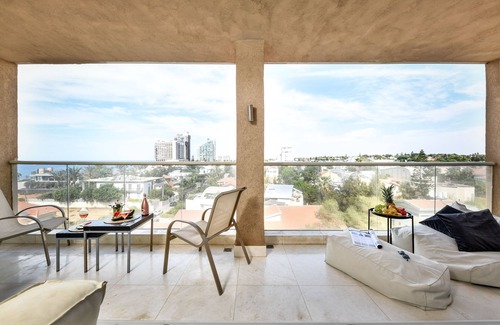 Herzliya Pituach Apartment | Modern Gem with Stunning Balcony by Sea N Rent