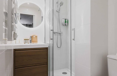 Meudon-la-Foret Apartment | Modern "green Suites" Residence - Meudon/velizy