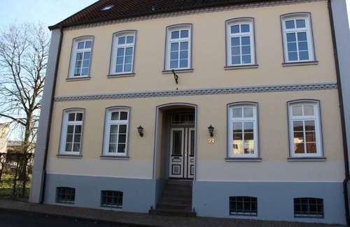 Celle Apartment | MODERN HOLIDAY APARTMENT NEAR THE TRAIN STATION AND CENTER