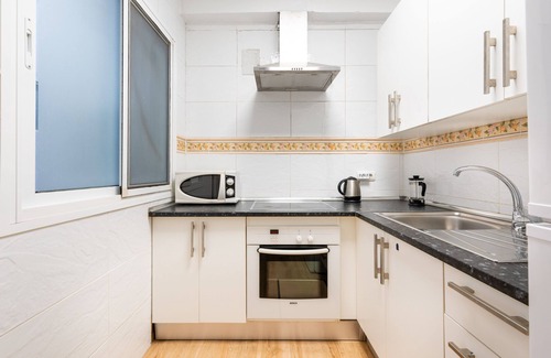 Capuchinos Apartment | Modern Holiday Apartment "Capuchinos DERECHA" in the City Centre