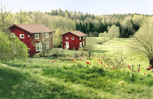 Valdemarsvik House | Modern holiday home with boat and WiFi in the countryside