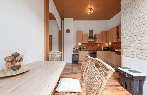 Pinsdorf House | Modern Holiday Home in Pinsdorf with Garden