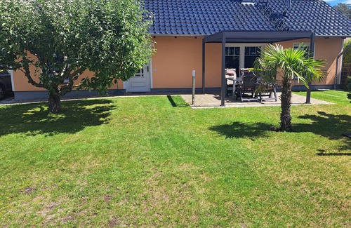 Karlshagen House | Modern holiday house, relax in the countryside on one level