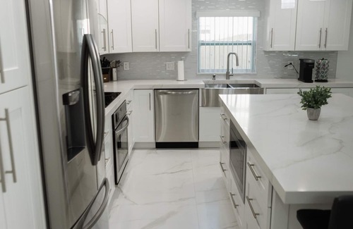 Dania Beach House | Modern Home - 5 Minutes from the Beach and FLL Airport