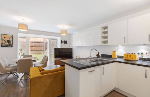 Dartford House | Modern Home in a Prime Location.