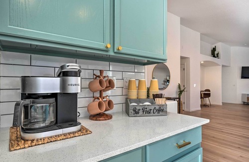 Litchfield Park House | Modern Home w/Putting Green, 2 Mi to Golfing