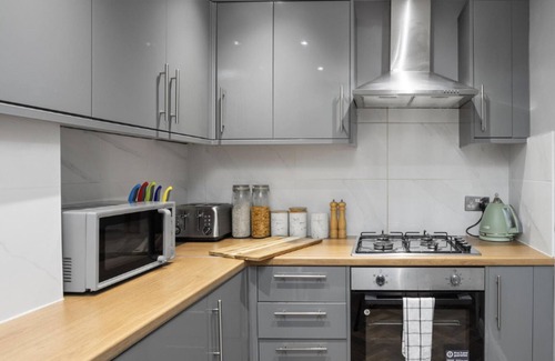 Gorgie Apartment | Modern&Homely Flat|City Centre