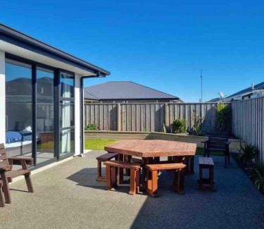 Pegasus Villa | Modern house close to lake,golf club and beach