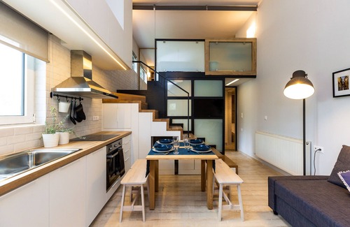 Violi Charaki Apartment | Modern House