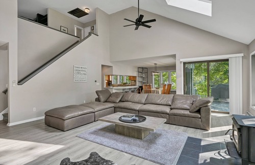 Greenwood Lake House | Modern Lakefront | Dock Hot Tub Game Room