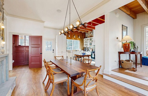 Charlotte House | Modern lakehouse w/private beach, dock, fireplace, gym, theater, jacuzzi tub