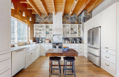 Charlotte House | Modern lakehouse w/private beach, dock, fireplace, gym, theater, jacuzzi tub