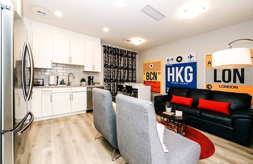 Southeast Edmonton House | Modern Legal suite near Airport, Hospital, South common, Henday, 91 St, Town Ctr