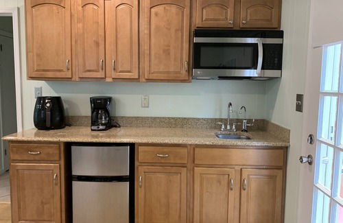 North Decatur Apartment | Modern Little Studio, Great Home Away From Home