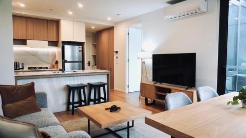 Heidelberg Heights Apartment | Modern Living - 2BR 2Bath Stay