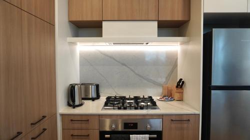 Heidelberg Heights Apartment | Modern Living - 2BR 2Bath Stay