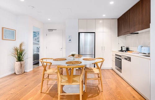 Kensington Apartment | Modern Living Closer to Centennial Park
