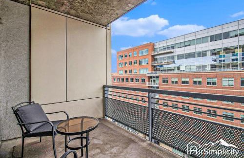 LoDo House | Modern Loft W Patio & Gym Near Union Station