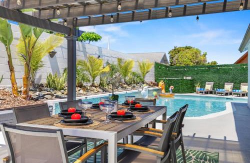 Chula Vista House | Modern Lux 4 BR Home- Pool, Spa and Gym