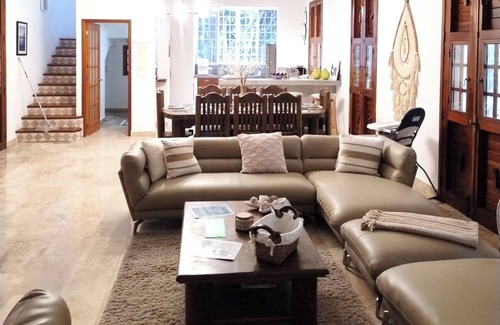 Playacar Fase I House | Modern Luxe Villa - Steps to Beach & 5th Ave - Private Pool - sleeps 14