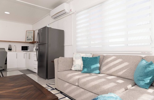 Villa Apartment | Modern Luxury 2-bedroom apartment in Villa with Ocean Views and Private Patio