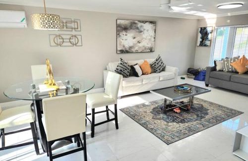 Negril House | Modern Luxury 2-bedroom 2.5-bathroom townhouse