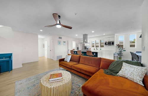 University Heights House | Modern Luxury 3/3 new townhouse in North Park with 360 rooftop views!