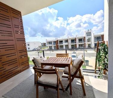 Vasilia Apartment | Modern Luxury Apartment