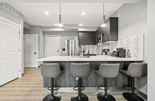 Old North Columbus Apartment | Modern Luxury in Columbus (Near Downtown & OSU)