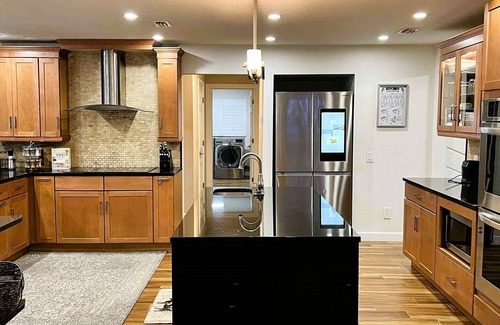 Longwood House | Modern Luxury Retreat - Bright, Cozy & Family-Ready near Orlando, FL