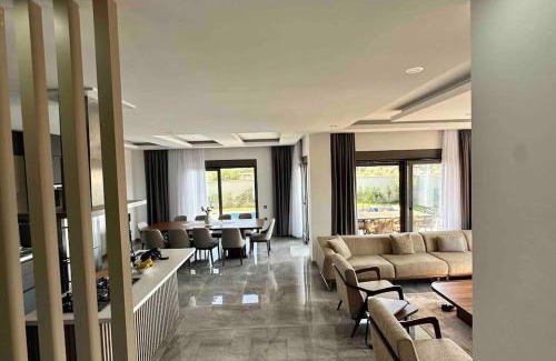 Dosemealti Villa | Modern Luxury Villa