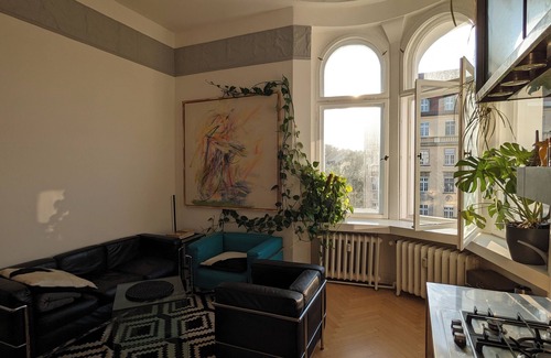 Wilmersdorf Apartment | Modern meets Classic - warm & cozy stay 2 min from Volkspark Wilmersdorf