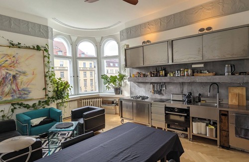 Wilmersdorf Apartment | Modern meets Classic - warm & cozy stay 2 min from Volkspark Wilmersdorf