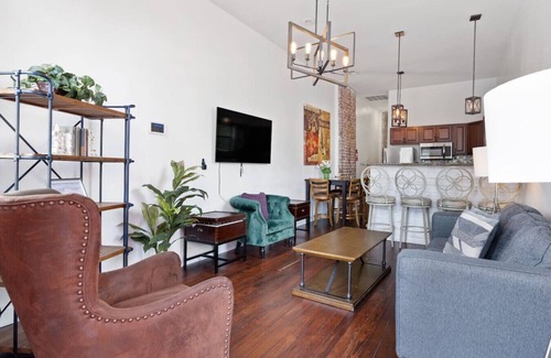 Tulane - Gravier House | Modern Mid-City Home | Mins - Superdome & Museums