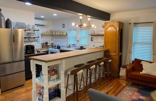 Mount Pocono House | Modern Mountain Retreat w/Hot Tub: Close to All!