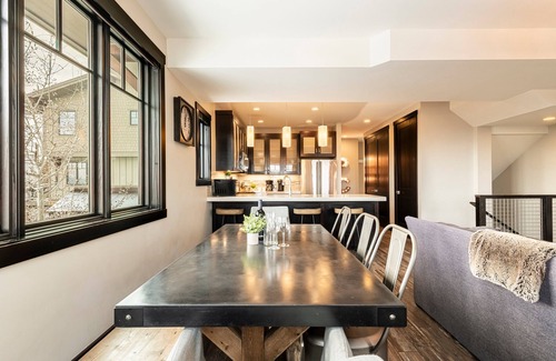 Park City House | Modern Mountainside Townhome, Natural Light, Outdoor Recreation + Hot Tub!