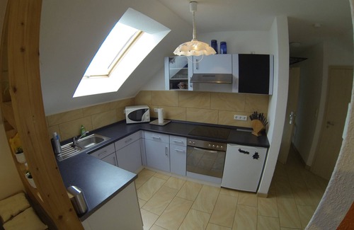 Unterwellenborn Apartment | Modern, new apartment with a spacious roof terrace, Cycling & Family Friendly