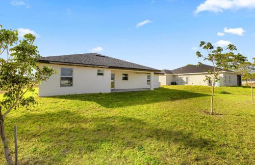 Mariner House | Modern Newly Built Cape Coral Vacation Rental