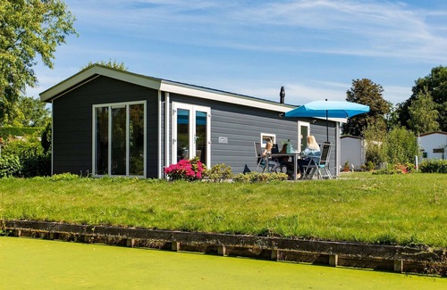 Lageweg Ski Chalet | Modern chalet only 18 km from Rotterdam