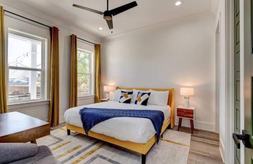 Tulane - Gravier House | Modern Nola Home W Superdome View