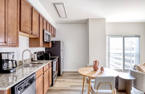 North Bethesda Apartment | Modern North Bethesda 2BR w/W/D, Pool & Gym, nr Metro, by Blueground