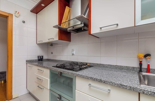 Parque das Nacoes Apartment | Modern Oasis Stay in Lisbon