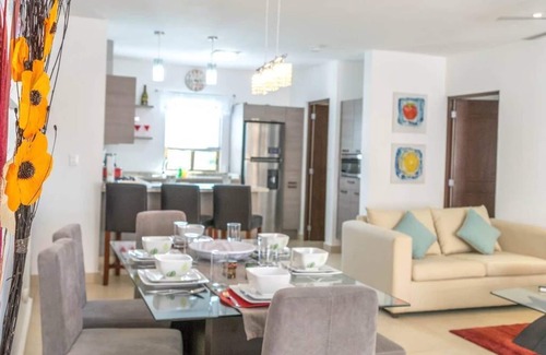 Villa Juarez Condo | Modern Penthouse, 3 bedrooms Private Rooftop with Jacuzzi, Ocean Views