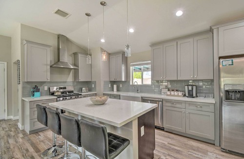 Camelback Village House | Modern Phoenix Home w/Private Outdoor Pool!